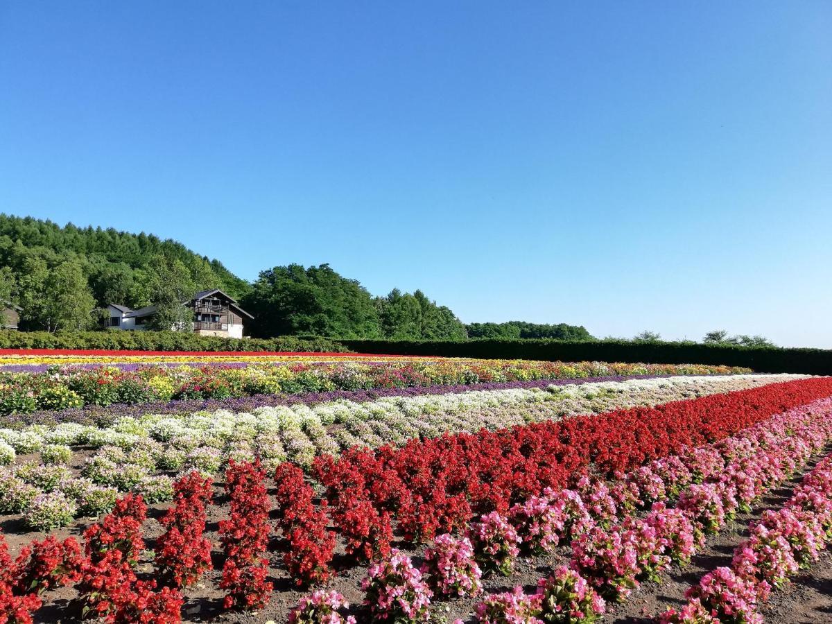 Hotel Hanafuji Inn Фурано Экстерьер фото